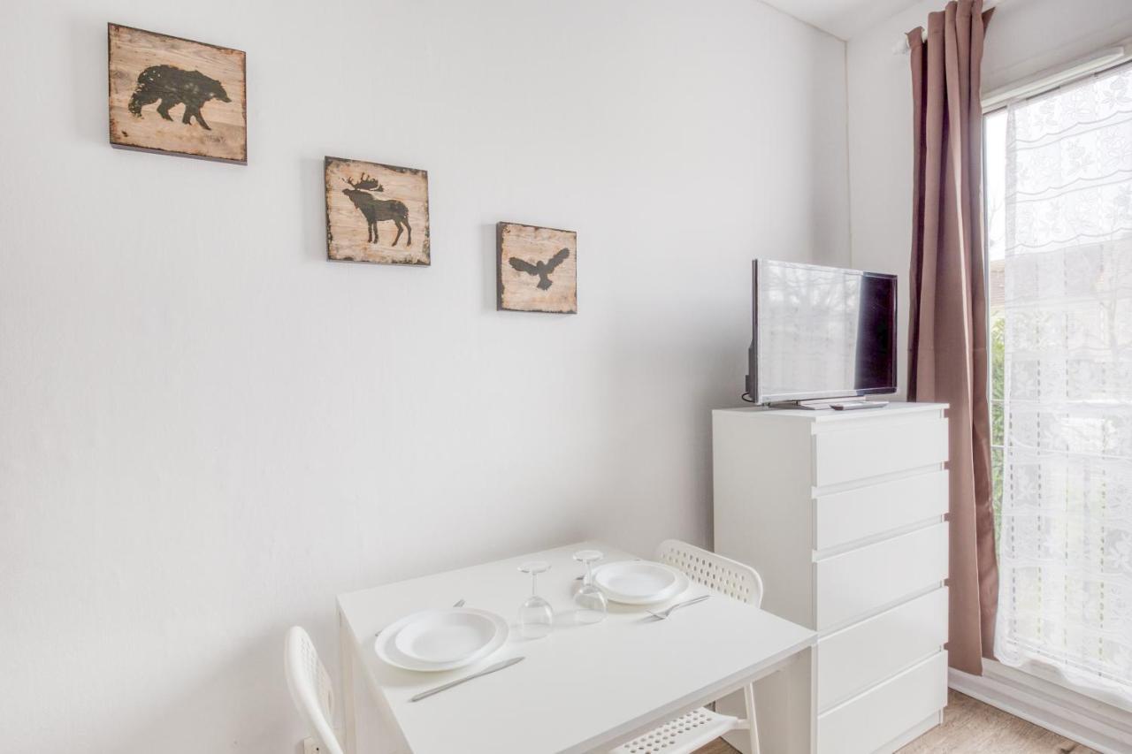 Le Petit Magny Appartement Buitenkant foto